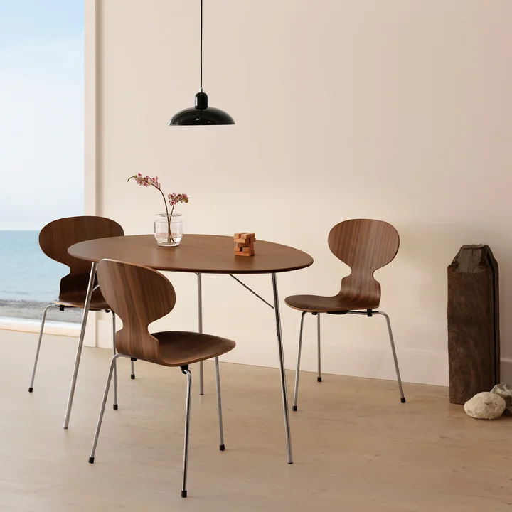Egg Table de Fritz Hansen