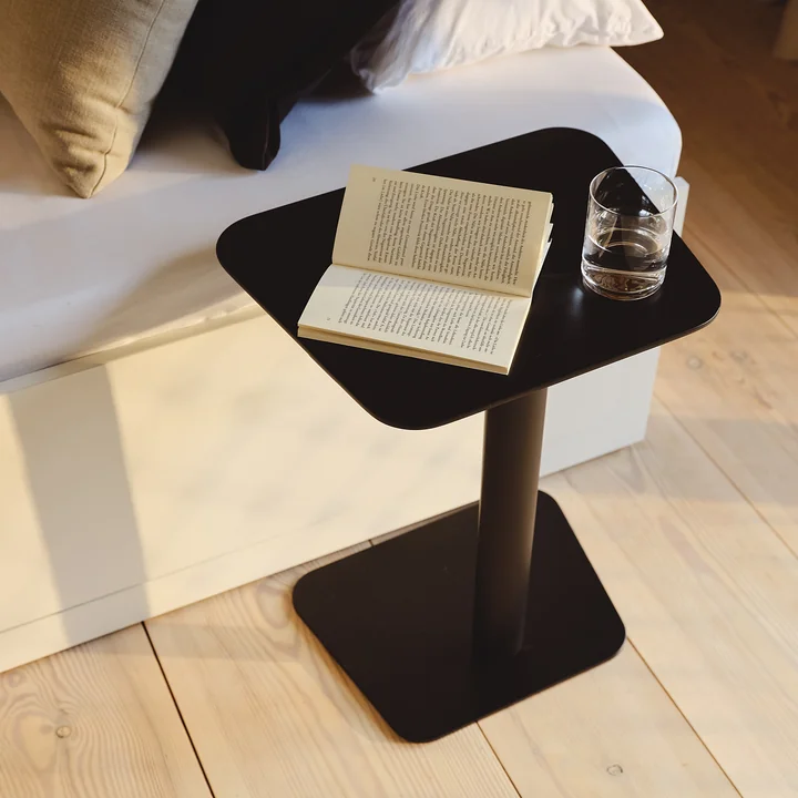 Rina - Table d'appoint de Collection dans la couleur noir
