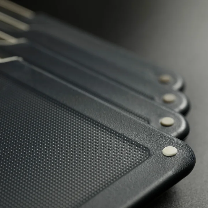 Folio Steel Planches à découper, carbone or rose (4 pièces) de Joseph Joseph