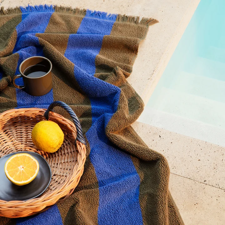 Alee Drap de bain, olive / bright blue de Ferm Living