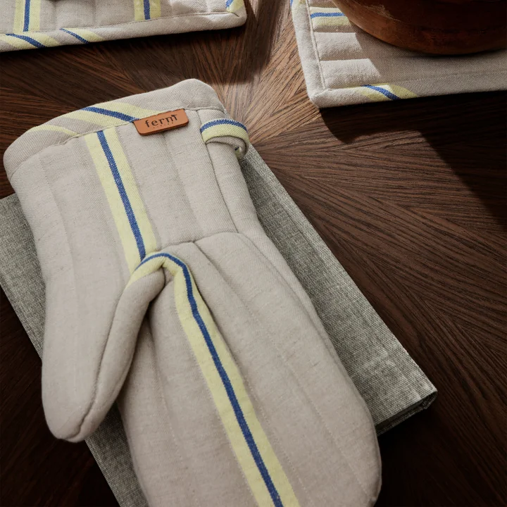 Hale Gant de four, oyster / lemon / bleu clair de Ferm Living