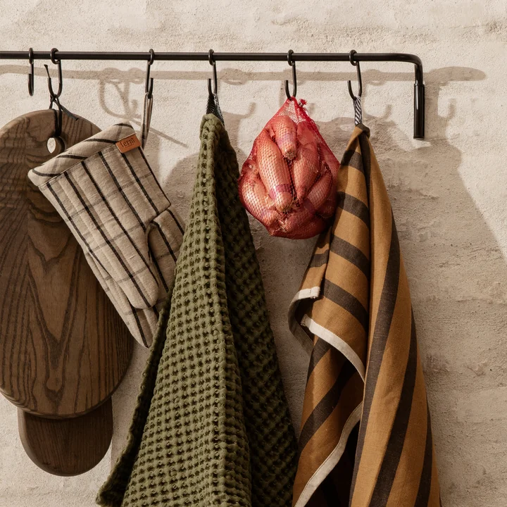 Hale Gant de four, sable / noir de Ferm Living