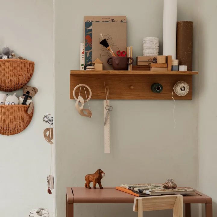 Place Etagère murale, Medium, Chêne de Ferm Living