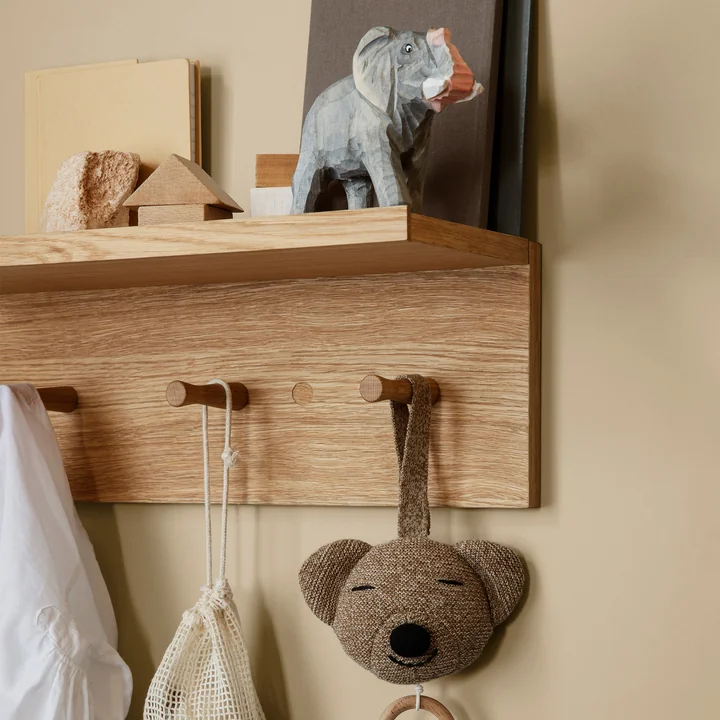 Place Etagère murale, Medium, Chêne et Roy Merino Boîte à musique de Ferm Living