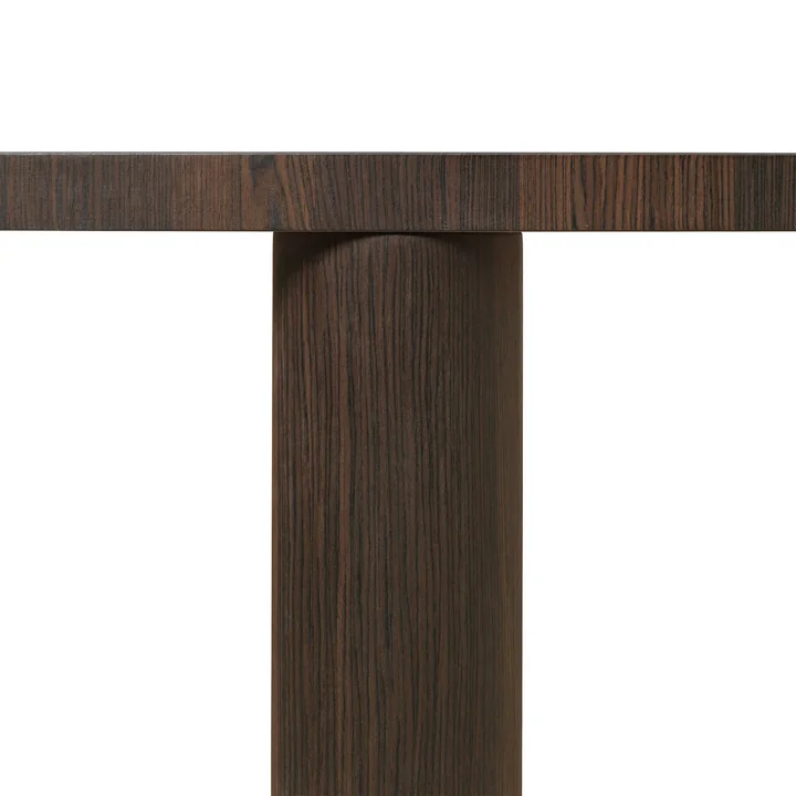 Post Table Ø 150 cm, chêne fumé de Ferm Living