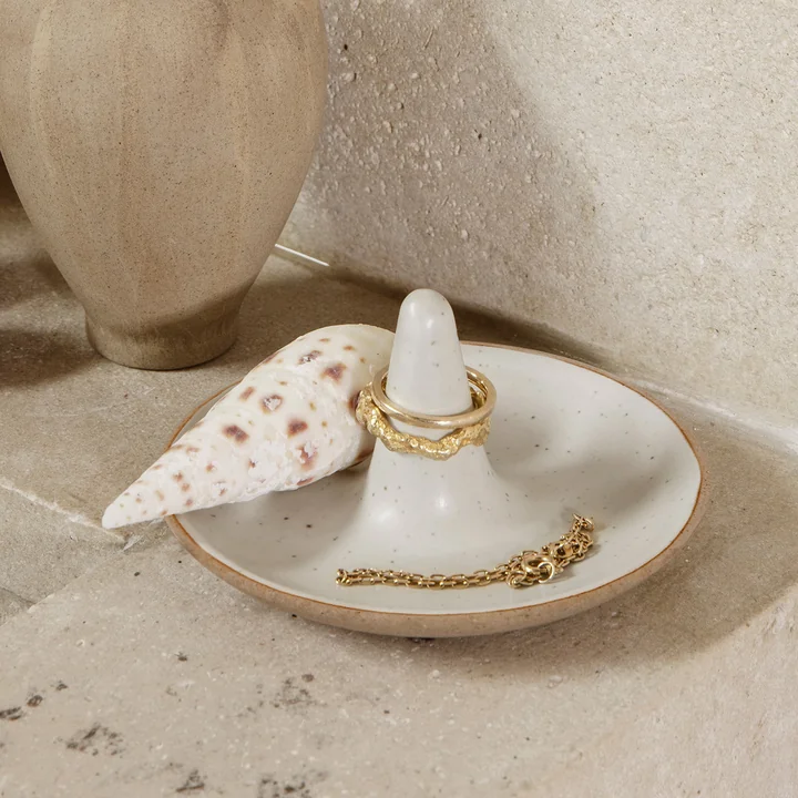 Ring Rangement pour bijoux, Ø 9,5 cm, blanc cassé de Ferm Living