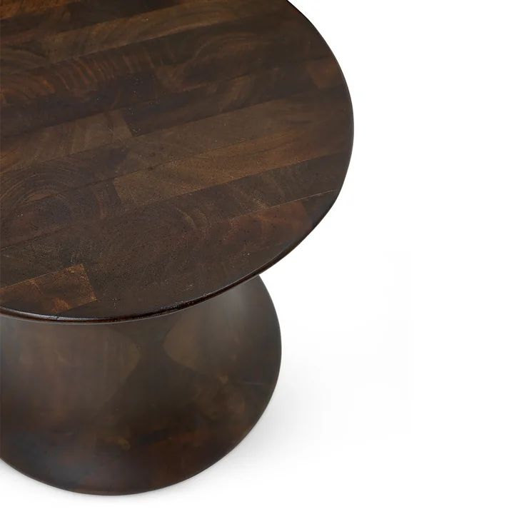 Spin Tabouret de Ferm Living dans la couleur marron