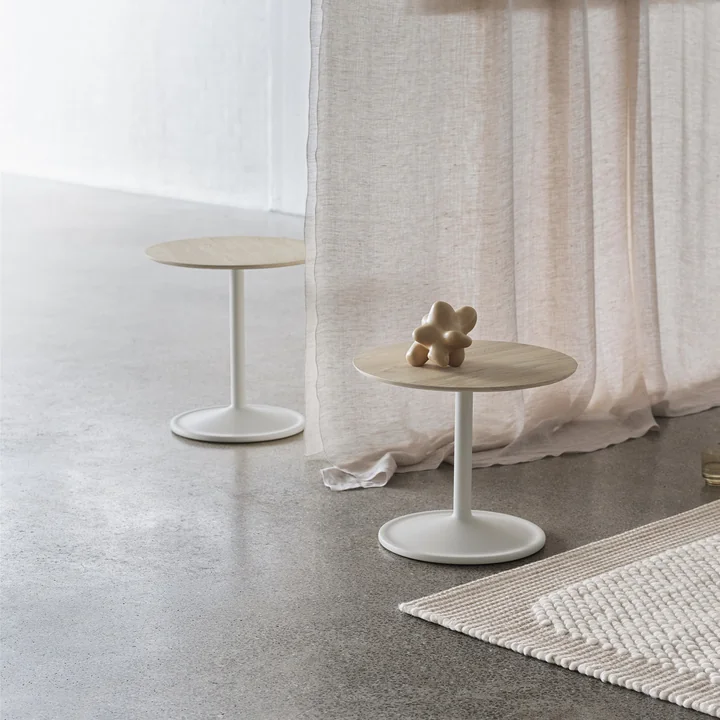 Soft Table d'appoint, Chêne / off-white de Muuto
