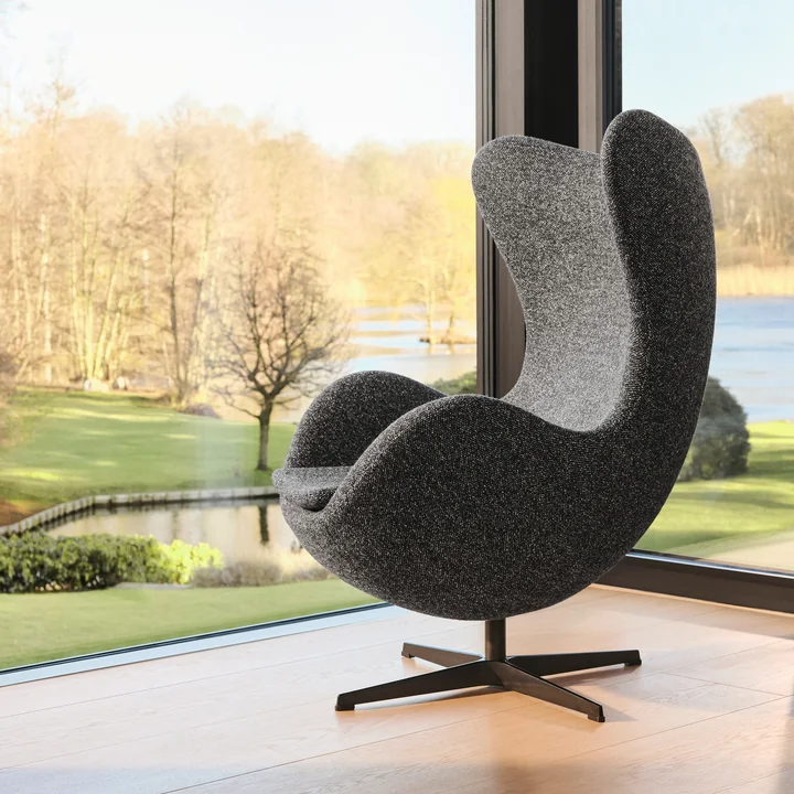 Egg Chair, Vanir Granite brun de Fritz Hansen