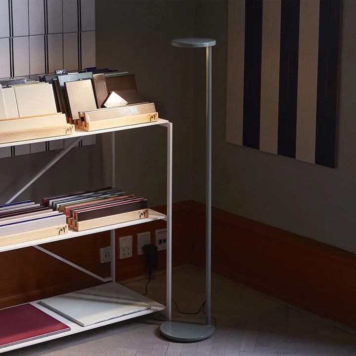 Oblique Lampadaire LED de Flos