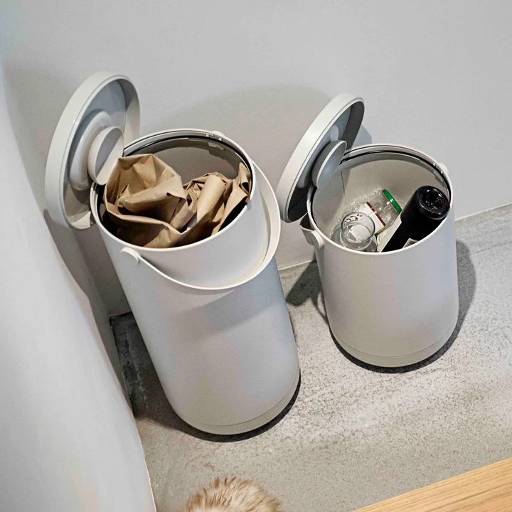 Circular Poubelle, warm grey de Zone Denmark