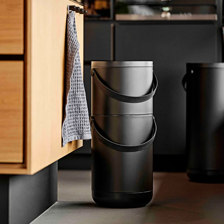 Circular Poubelle, 22 + 12 l., noir de Zone Denmark