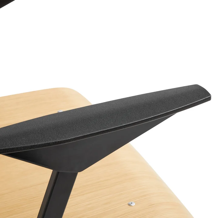 Result Chaise avec accoudoirs de HAY