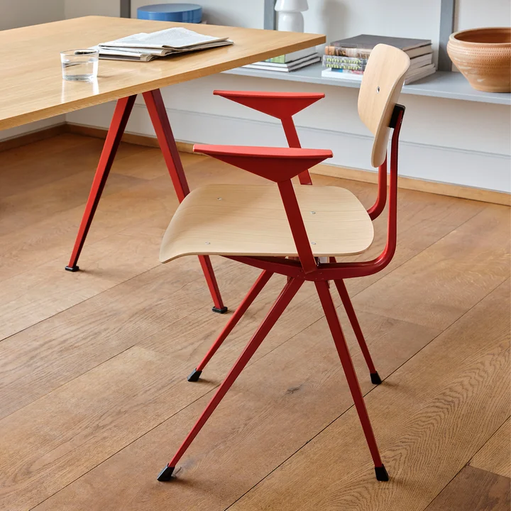 Result Chaise avec accoudoirs de HAY