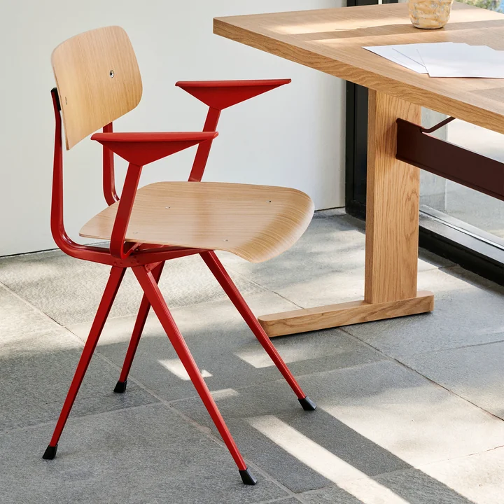 Result Chaise avec accoudoirs de HAY