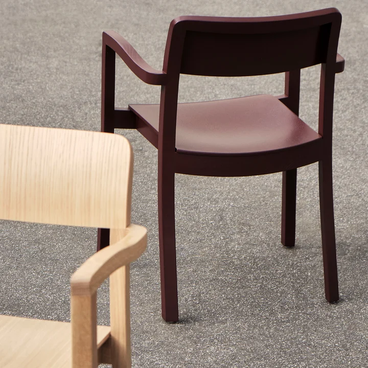 Pastis Chaise avec accoudoirs de HAY