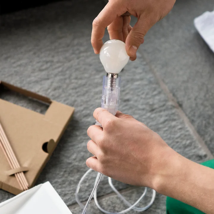 Paper Cube Papier - Lampe de table de HAY