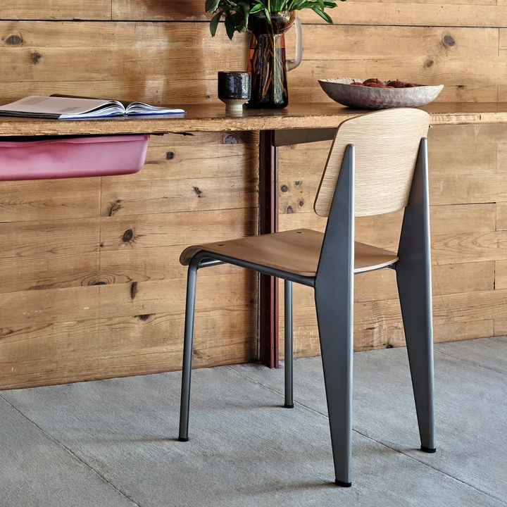 Prouvé Standard Chair de Vitra