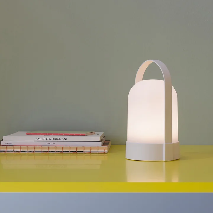 Uri Lampe à LED rechargeable de Remember dans la version pure