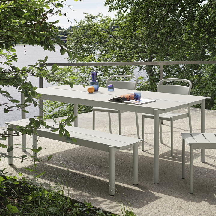 Linear Table en acier Outdoor, 90 x 220 cm, gris de Muuto