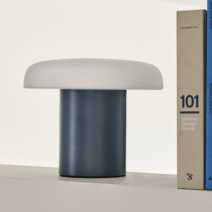 Ateliers Lampe de table, bleu foncé de Hübsch Interior