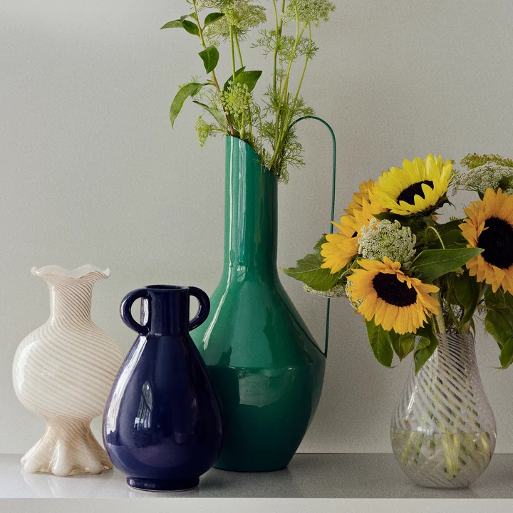 Rosario Vase de Broste Copenhagen dans la couleur jelly green