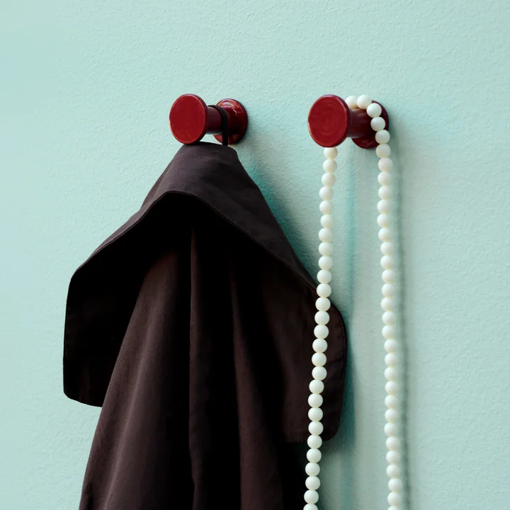 Bolt Lot de 2 patères, rouge de HAY