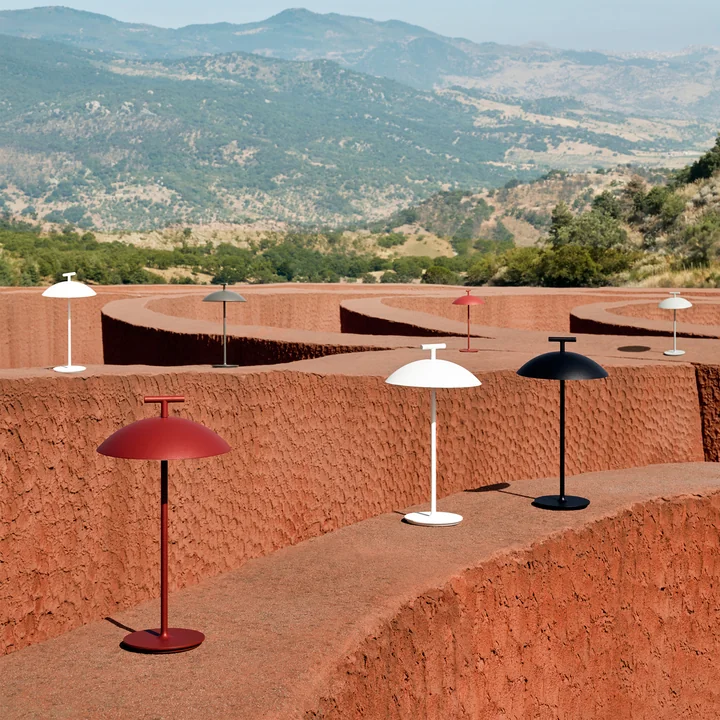 Mini Geen-A Lampe de table LED rechargeable de Kartell