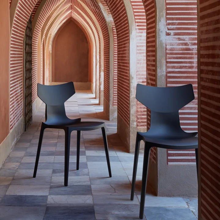 Kartell - Chaise Re-Chair, powered by Illy, noir mat