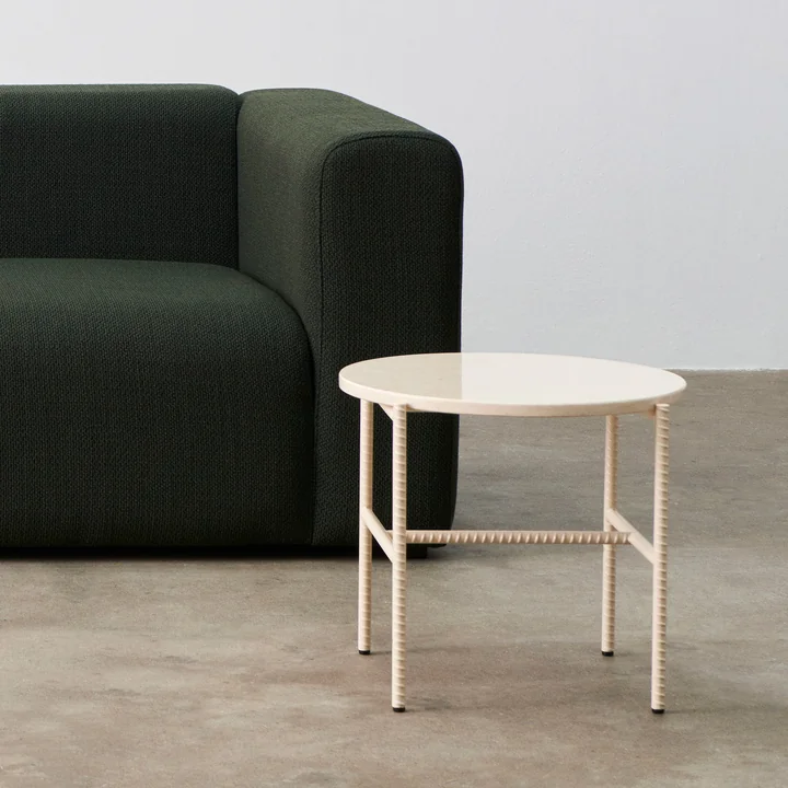 Rebar Table d'appoint Ø 45 x H 40,5 cm, marbre beige / albâtre de HAY