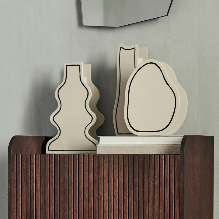 Paste Vases de Ferm Living dans la couleur blanc cassé