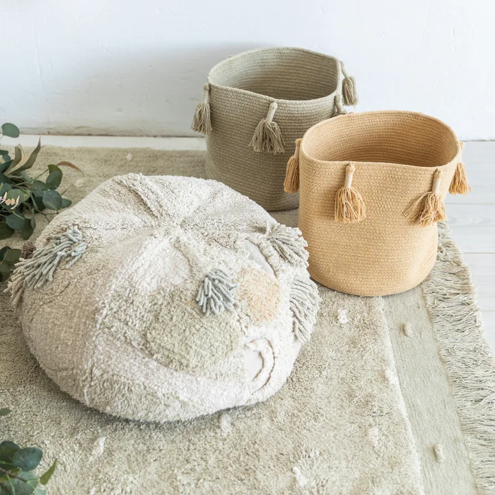 Mossy Rock Pouf, Ø 50 cm, vert / beige de Lorena Canals