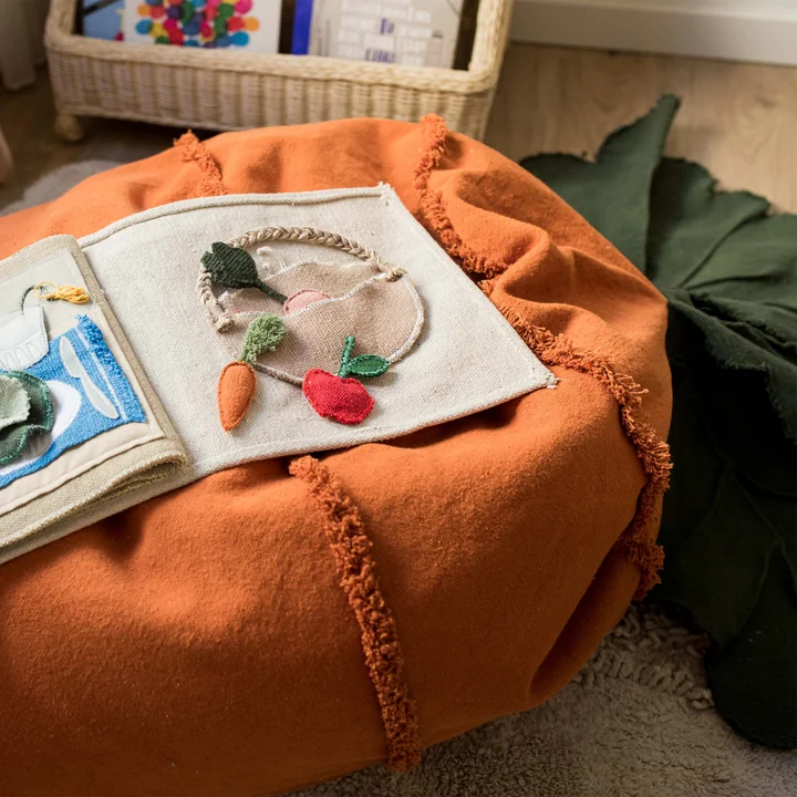 Pouf Cathy the Carrot, orange de Lorena Canals