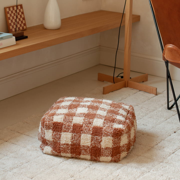 Vichy Pouf, 40 x 40 cm, toffee de Lorena Canals