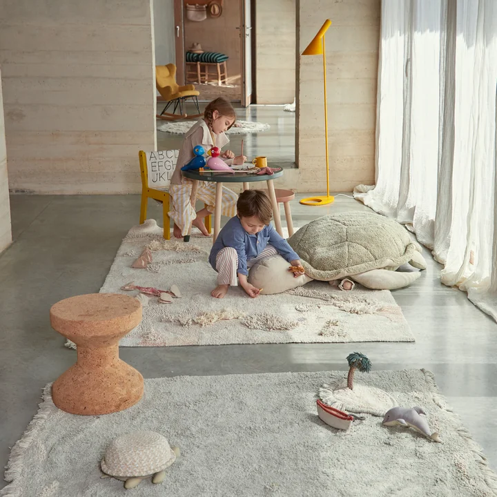 Sea Turtle Pouf de Lorena Canals