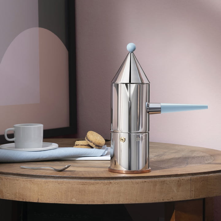 La conica manico lungo Bouilloire à espresso de Alessi