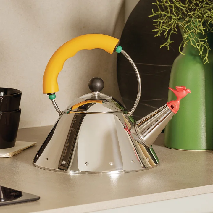 Bouilloire 9093 /1 "Bird Kettle" de Alessi dans la version polie / jaune