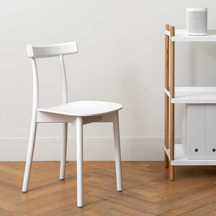 Skinny Wooden Chair dans la version blanche (RAL 9003)