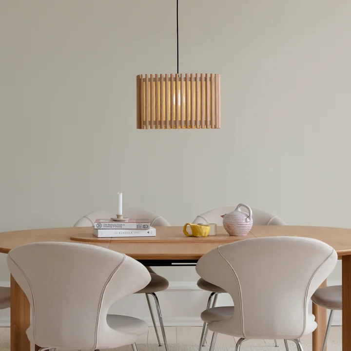 Komorebi Abat-jour de Umage dans la version chêne naturel