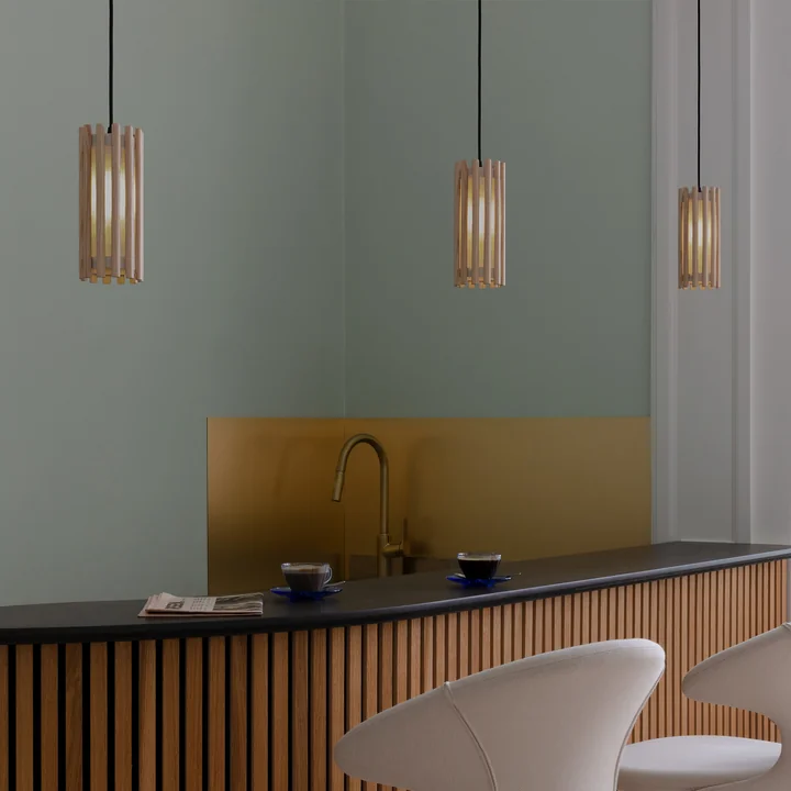 Komorebi Abat-jour de Umage dans la version chêne naturel