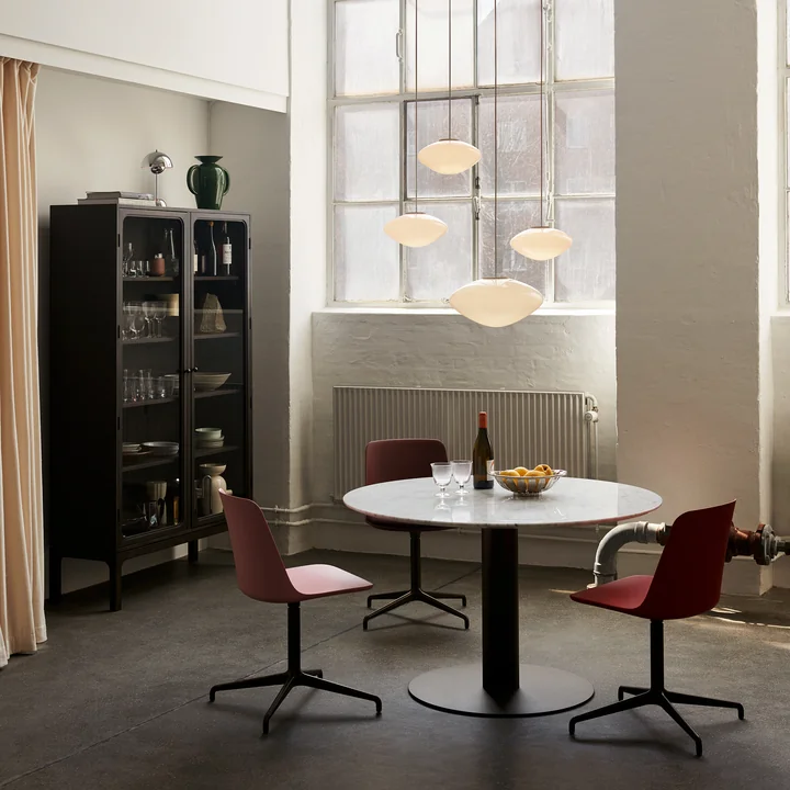 Les luminaires suspendus Mist AP15 et AP16 de & Tradition