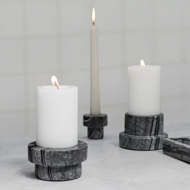 Marble Bougeoir de Mette Ditmer dans la version noir / gris