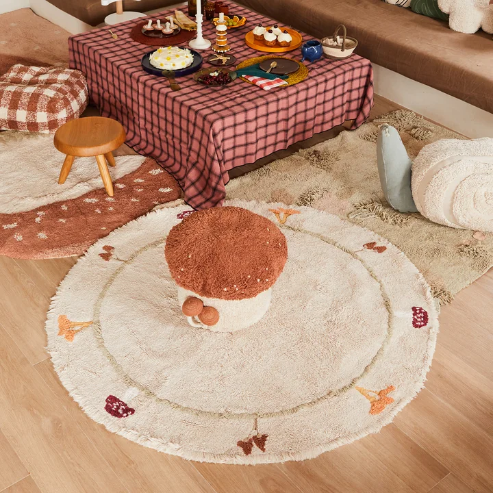 Pouf en forme d'amanite tue-mouches de Lorena Canals