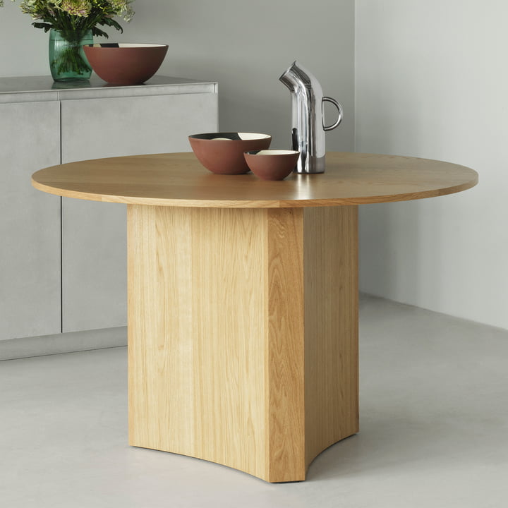 Bue Table de salle à manger Ø 120 x H 75 cm, chêne de Normann Copenhagen