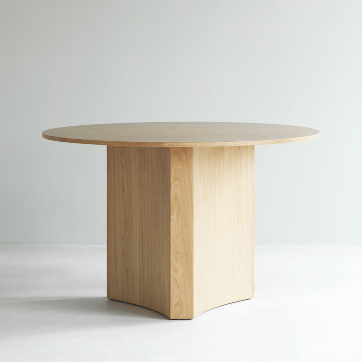 Bue Table de salle à manger Ø 120 x H 75 cm, chêne de Normann Copenhagen