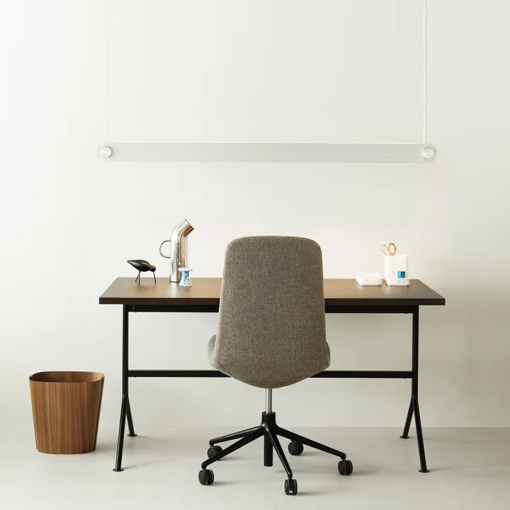 Dim Linear lampe suspendue, aluminium brossé de Normann Copenhagen