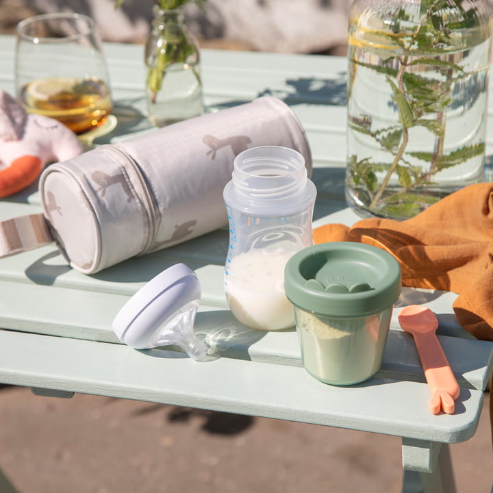 Boîte à goûter pour bébé de Done by Deer