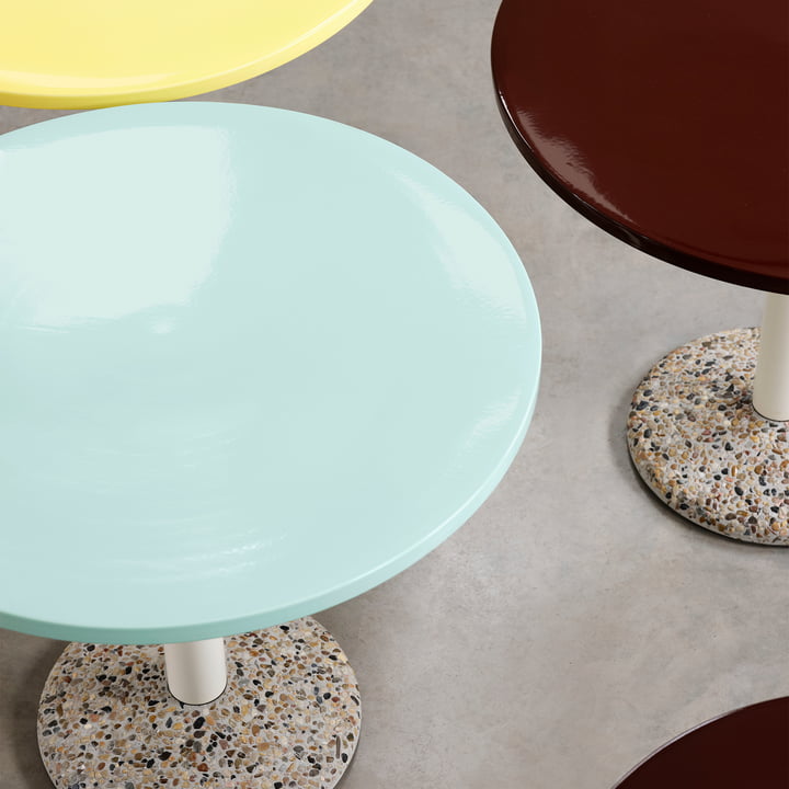 Le site Ceramic Table de Hay