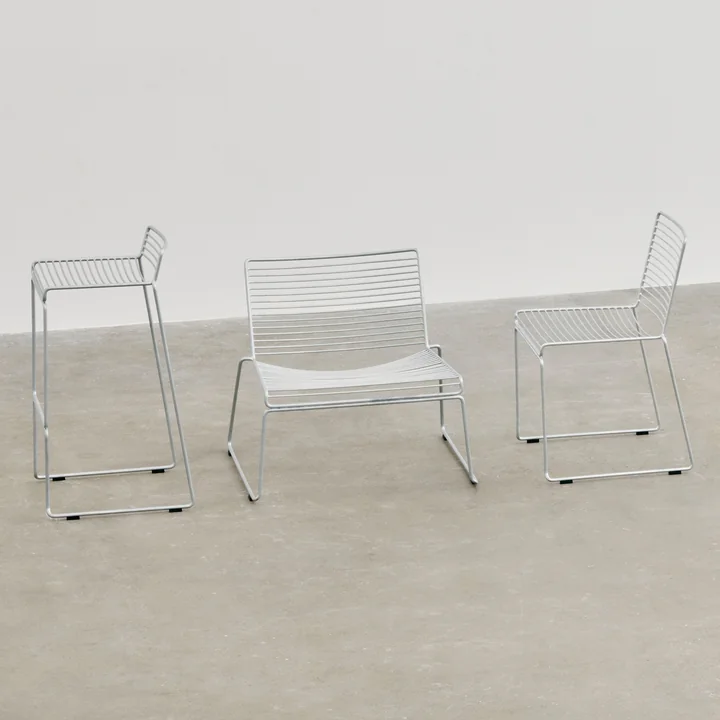 Hee Chaises, hot galvanised de HAY