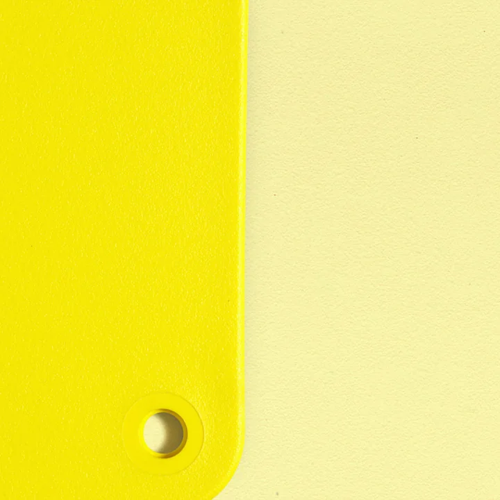 Eames Plastic RE échantillon de matériau de Vitra dans les couleurs sunlight et citron
